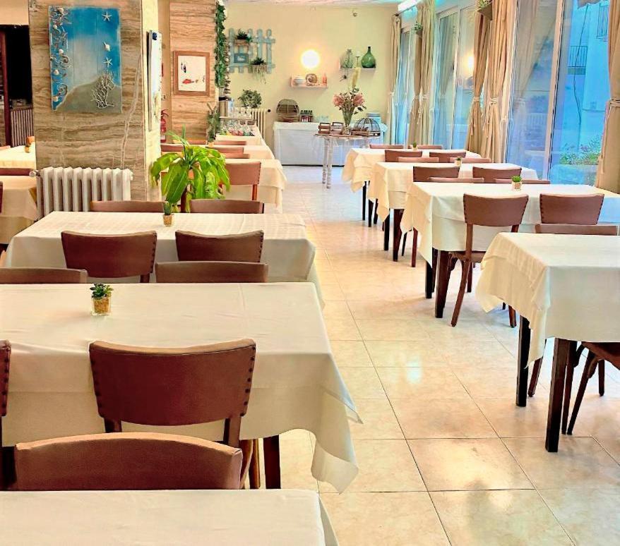 Hotel Medium Montecarlo Palafrugell Exterior foto
